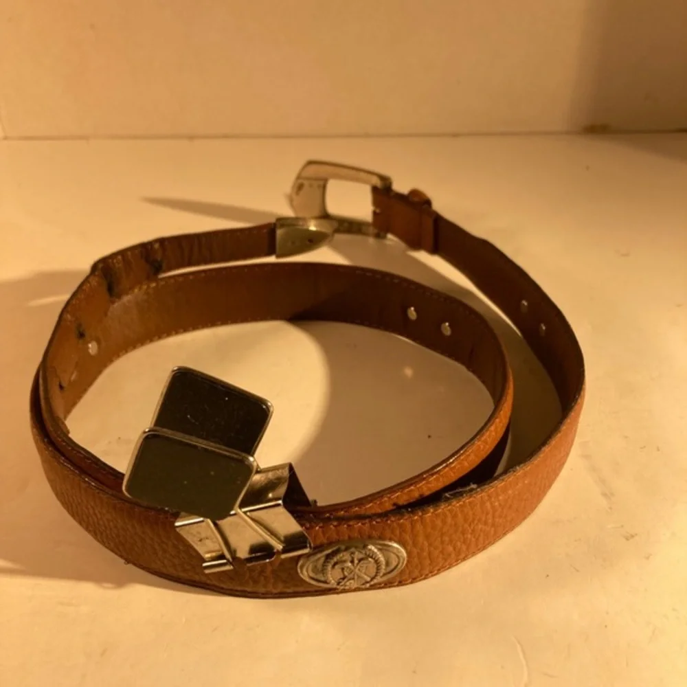 Vintage Colt American Brown Leather With Silver Medallions Golf Belt